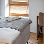 Stylish Simplicity - 1bdr Cozy In