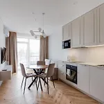 Stylish Simplicity - 1bdr Cozy In Apartamento Vilna
