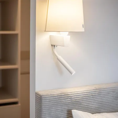 Stylish Simplicity - 1bdr Cozy In