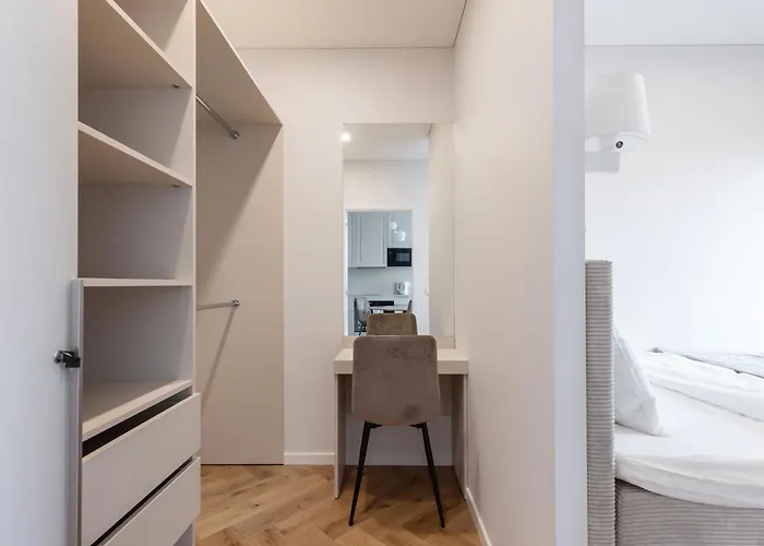 Stylish Simplicity - 1bdr Cozy In